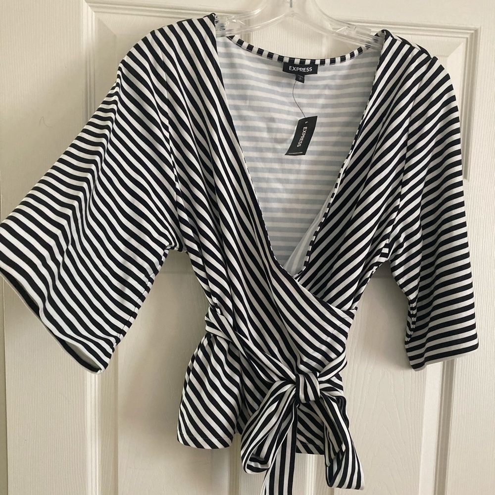 Express Wrap top